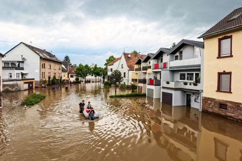 Frau stirbt nach Hochwasser-Rettungseinsatz