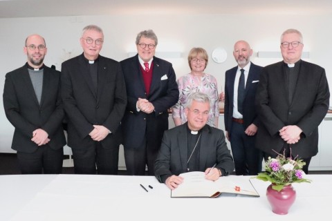 Neuer Paderborner Erzbischof Dr. Udo Markus Bentz zu Gast in Gütersloh