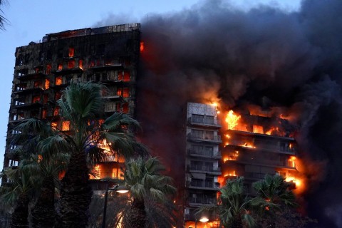 Drei Tote bei erneutem Wohnhausbrand in Spanien