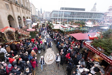 Dresdner Stollenfest - Tausende Menschen feiern Striezel