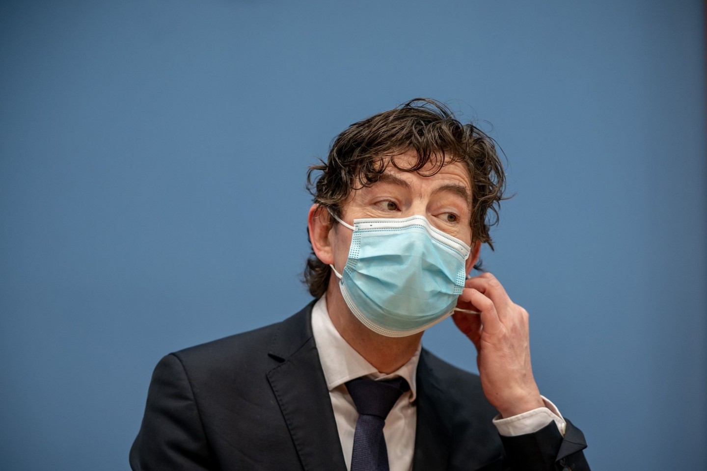 Christian Drosten, Direktor des Instituts für Virologie, Charité Berlin, nimmt an einer Pressekonferenz zur aktuellen Lage um die Corona Pandemie teil.