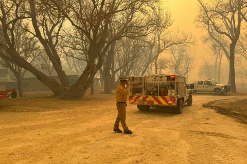 Mehrere Waldbrände wüten in Texas 