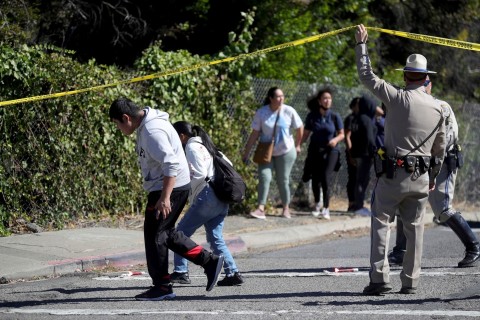 Schüsse an Schule in Kalifornien - sechs Erwachsene verletzt