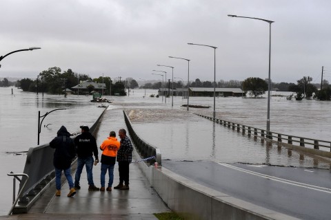 Schwere Überschwemmungen rund um Sydney