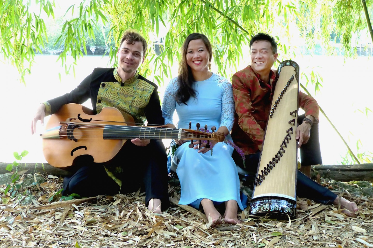 Das Trio führt Elemente traditioneller und klassischer vietnamesischer Musik mit alter europäischer Musik zusammen, Bild: ©Kultur Räume Gütersloh