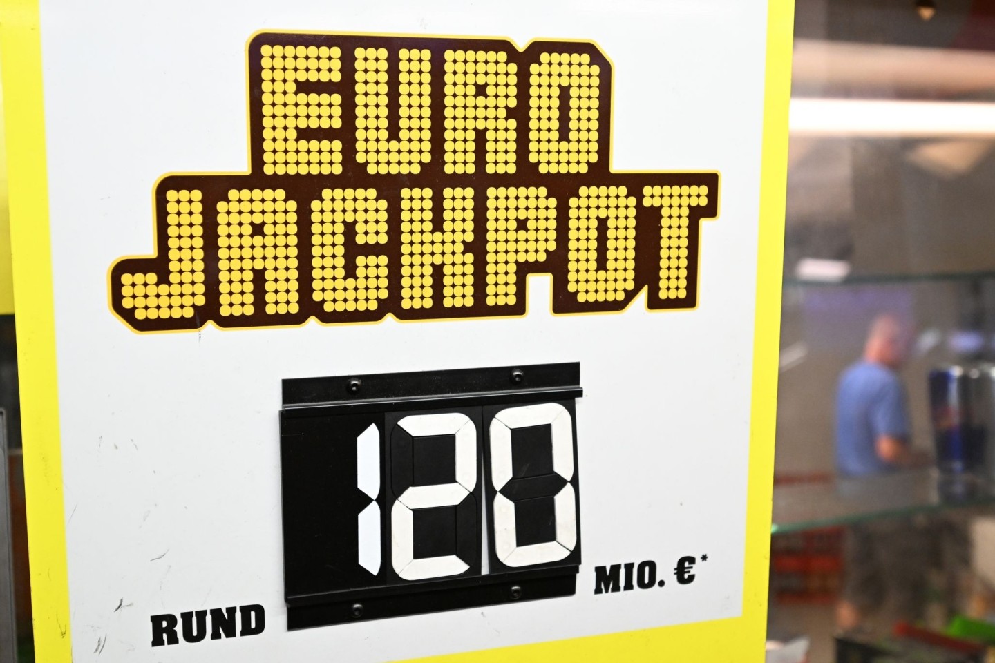 Der Eurojackpot war mit 120 Millionen Euro prall gefüllt.