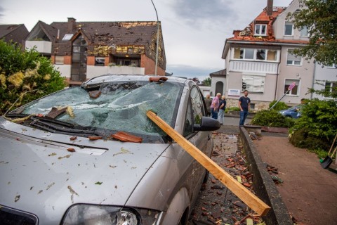 Unwetter in Deutschland: Mindestens ein Toter und Verletzte