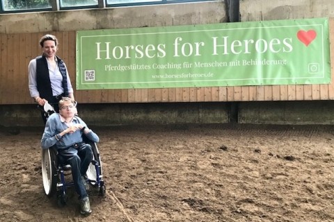 Horses for Heroes auf den Bethel athletics